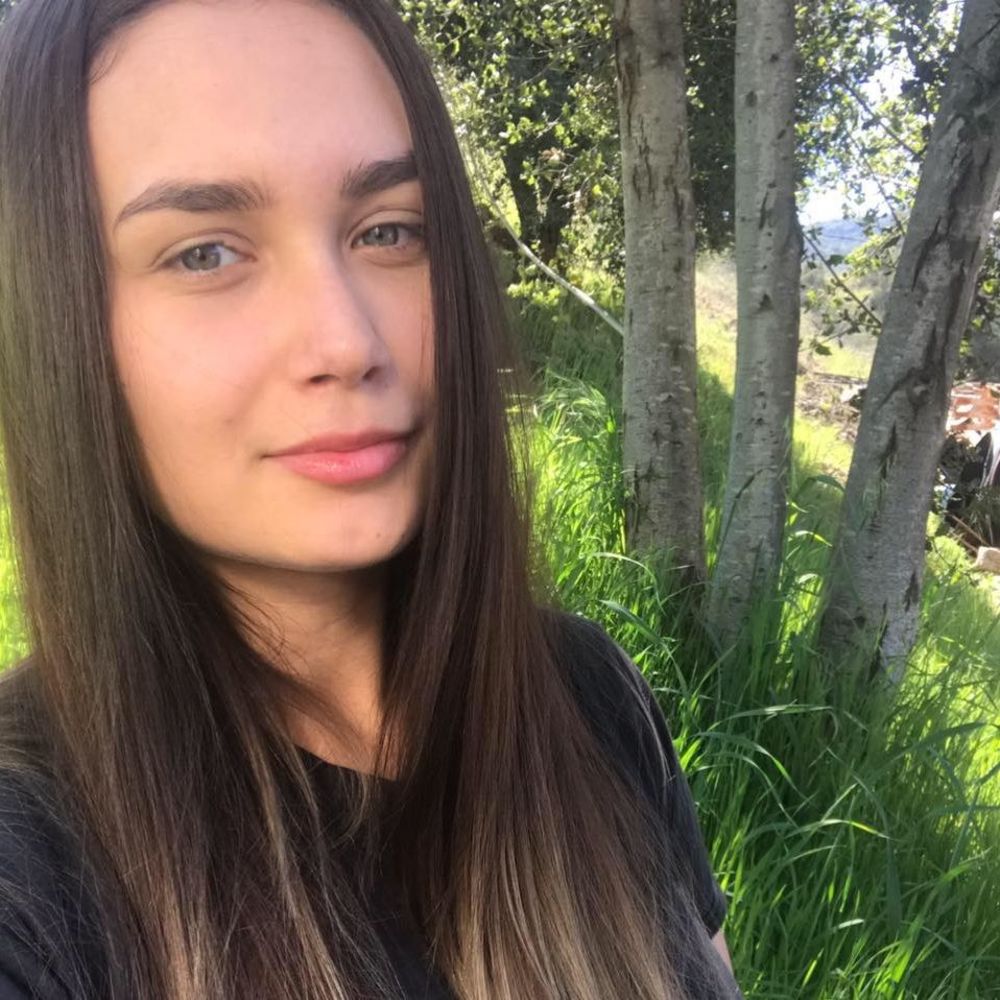 Meet your Posher, Alena