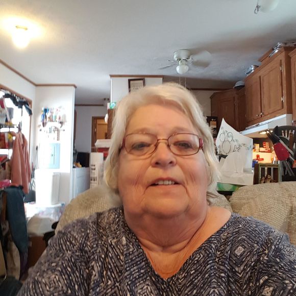 Meet your Posher, Terri - Picture 1 of 1