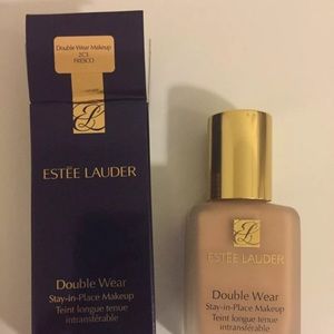 Brand New Estée Lauder double wear