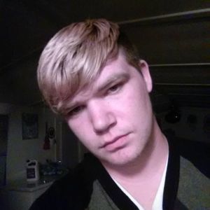 Meet your Posher, Levi