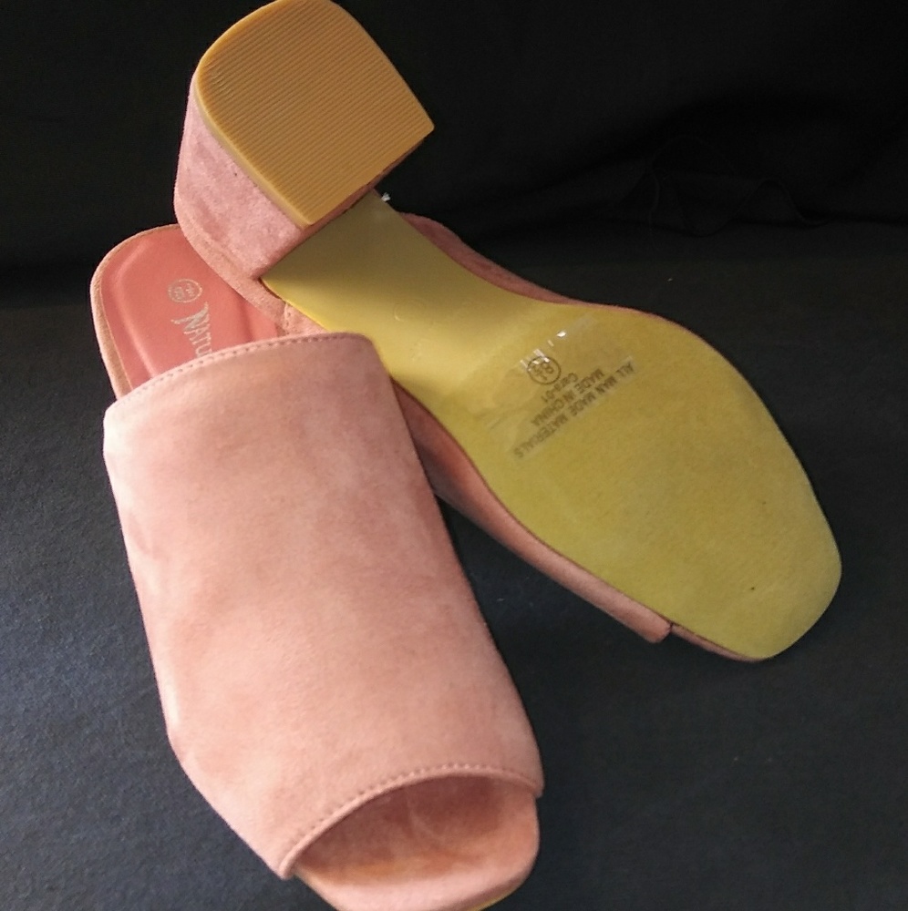 New Women's Slip On Pink Faux Suede Sandals - Picture 4 of 8