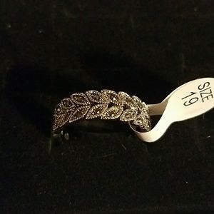 Leaf silver ring