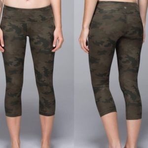RARE Camo lululemon crops
