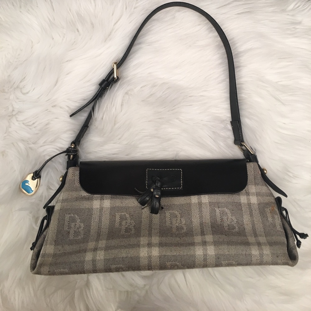 Dooney and bourke bag