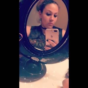 Meet your Posher, Val