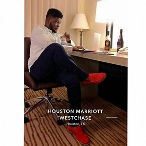 Meet your Posher, Landry