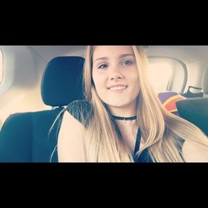 Meet your Posher, Crystal