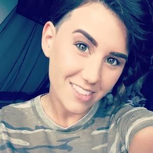 Meet your Posher, Katlynn