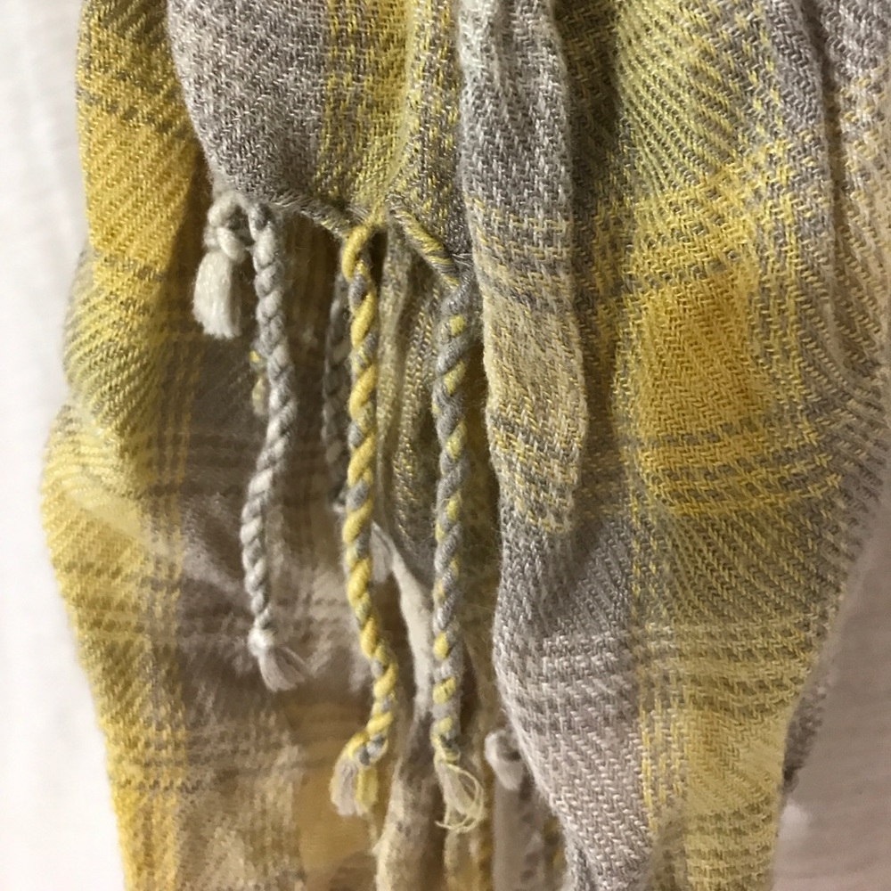 Checkered Multi-Colored Scarf - Picture 3 of 3