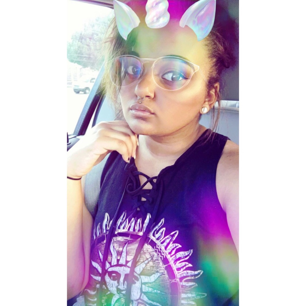 Meet your Posher, Sydney