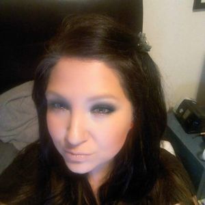 Meet your Posher, Gloria