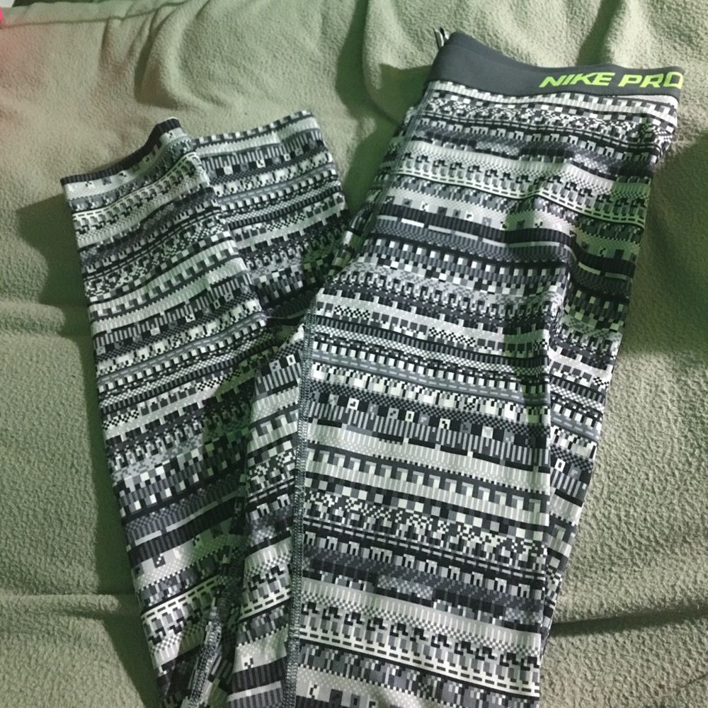 Nike leggings