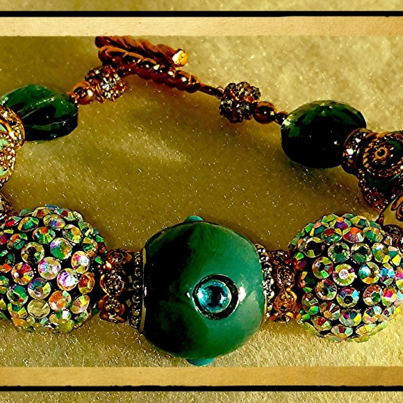 Handmade Indonesian Style Bracelet - Picture 3 of 6