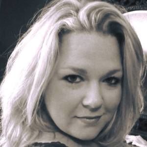 Meet your Posher, Joy