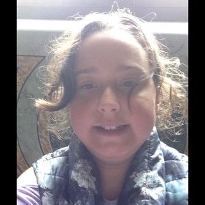 Meet your Posher, Naomi