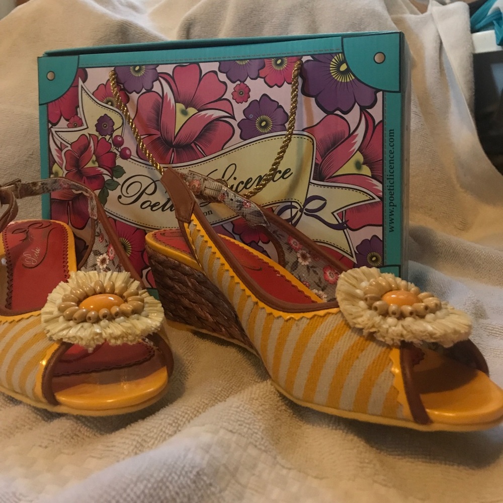 Poetic License Wedge- PRICE REDUCED YET AGAIN! 🤑
