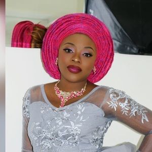 Meet your Posher, Uyi