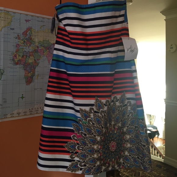 Multi colored fun dress - Picture 2 of 4