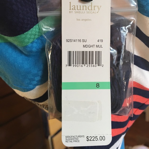 Multi colored fun dress - Picture 4 of 4