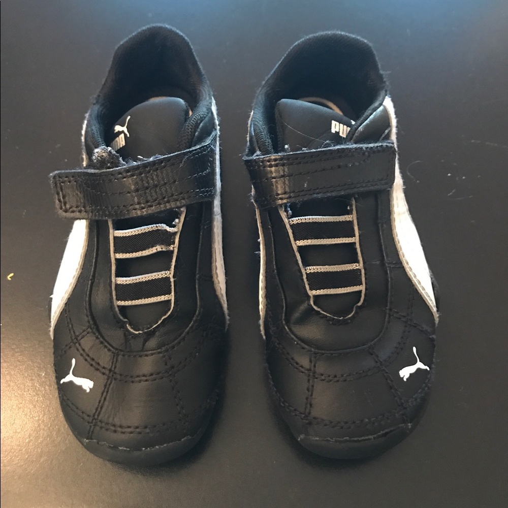 SOLD ON MERCToddler puma sneakers size 10
