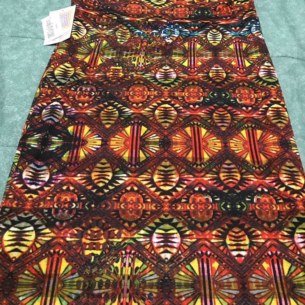 BNWT LuLaRoe Cassie