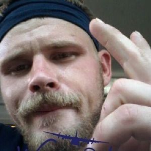 Meet your Posher, Travis