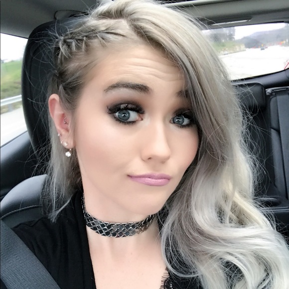 Meet your Posher, Maggie - Picture 2 of 4