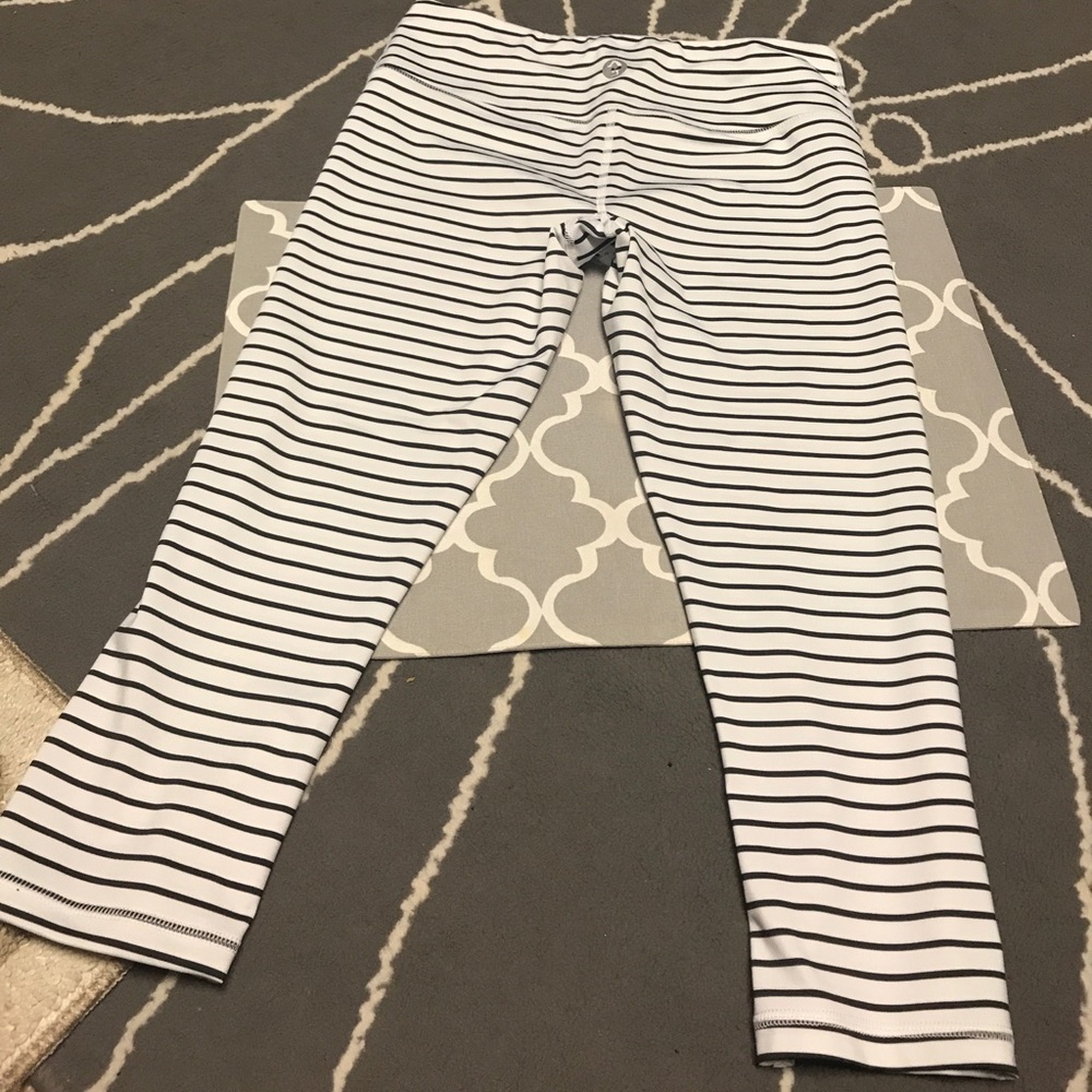 white with black strip Capri (lululemon stripe