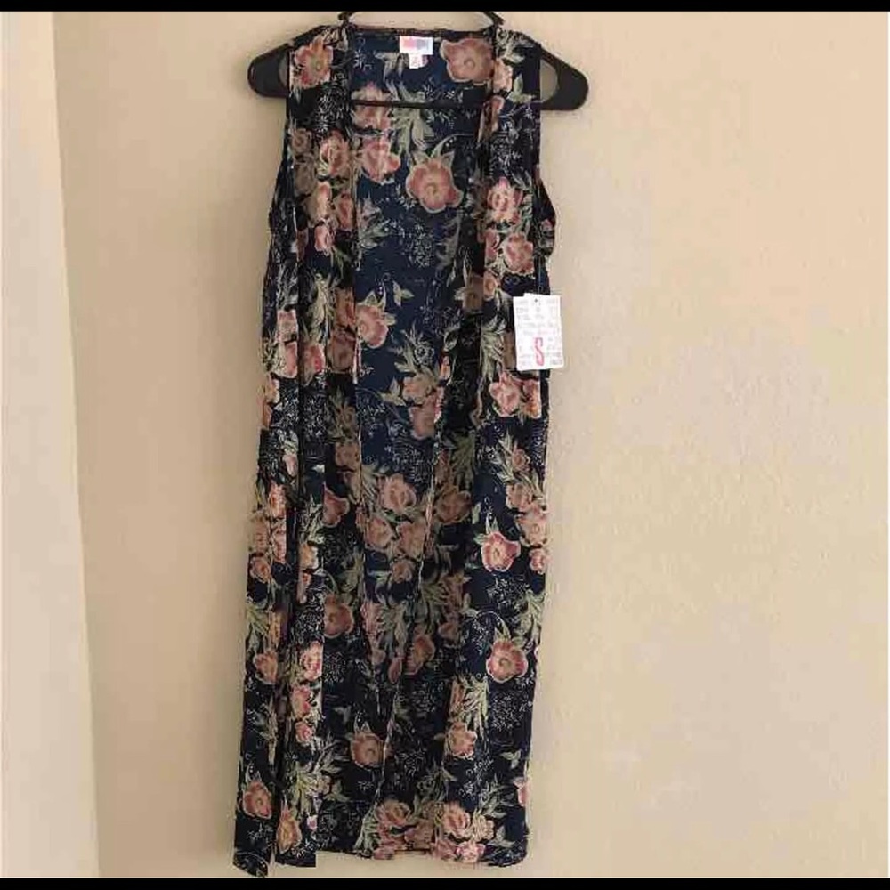 Small joy navy with rosas