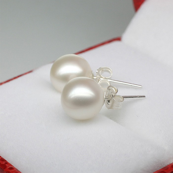 Jewelry - White Pearl Stud Earrings