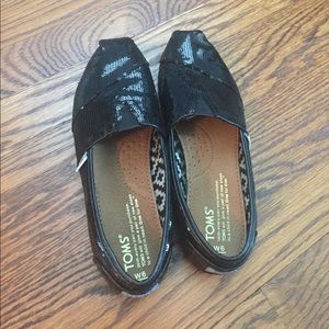 Sequin Black Toms