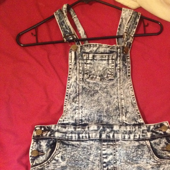 Cute Denim Jumper - Picture 2 of 8