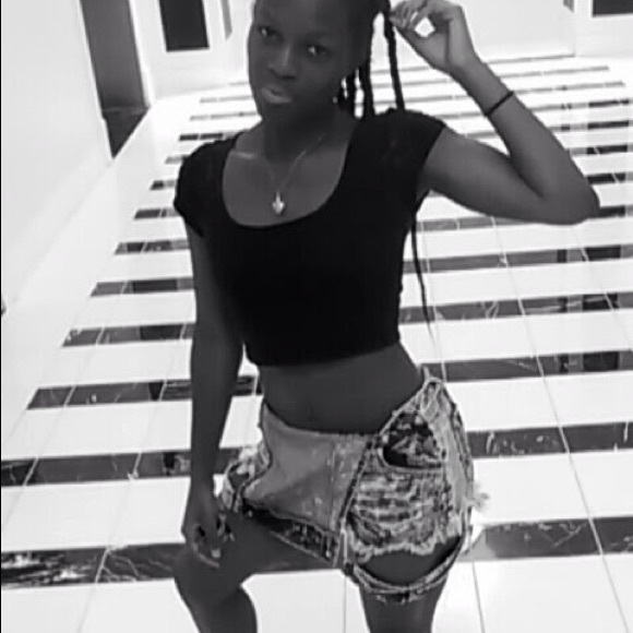 Cute Denim Jumper - Picture 7 of 8