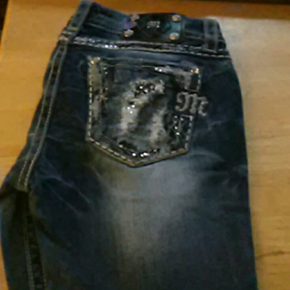 Jeans - Picture 2 of 2
