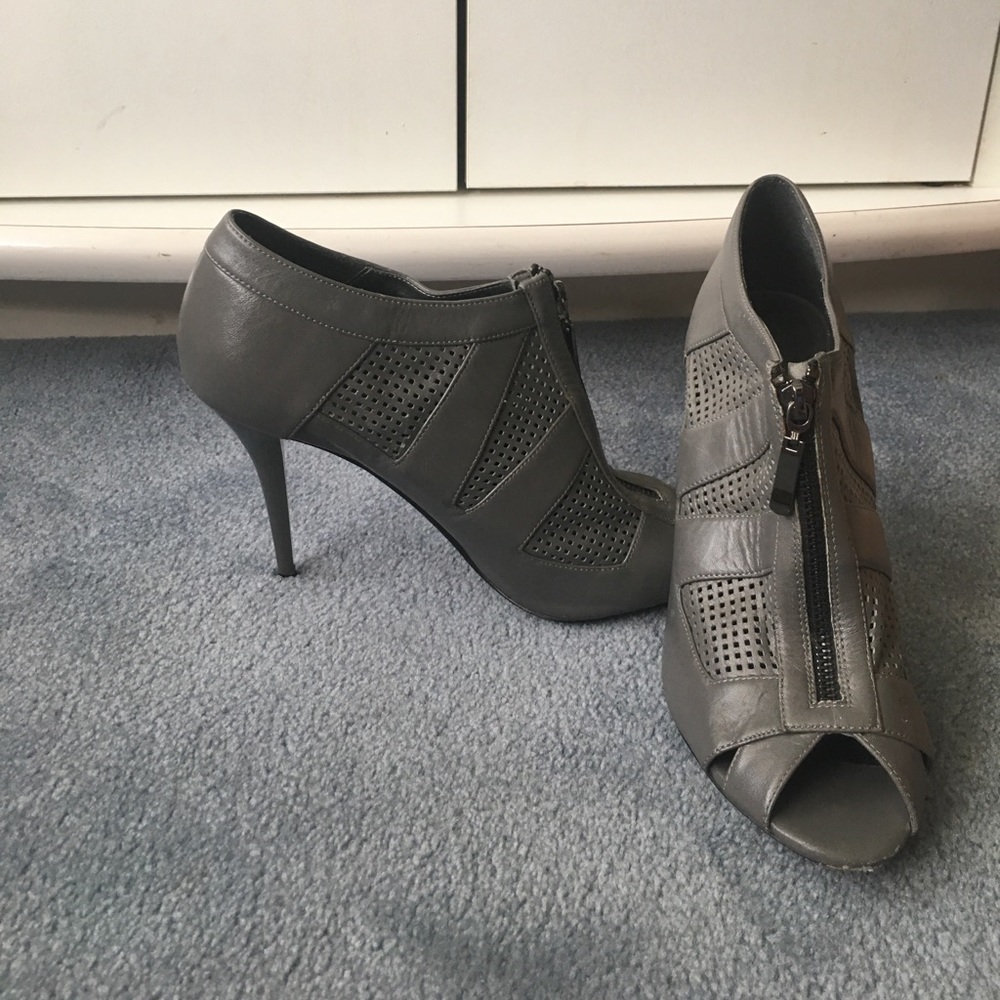Preview international women's heels