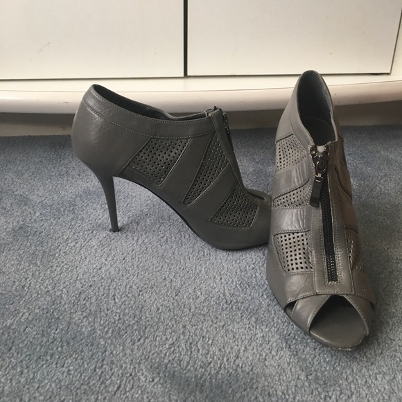 Preview international women's heels - Picture 1 of 1