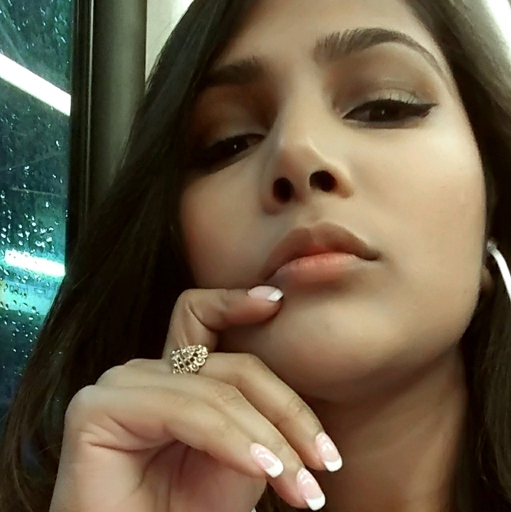 Meet your Posher, Rachel