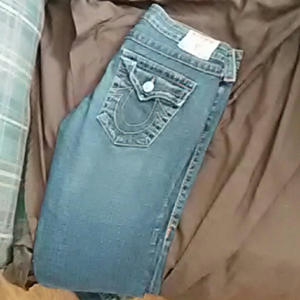 Cloths - Picture 2 of 2