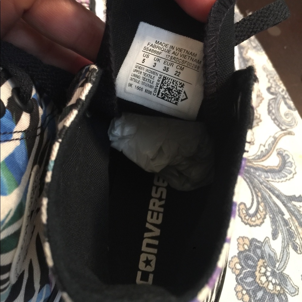 Converse - Picture 5 of 5