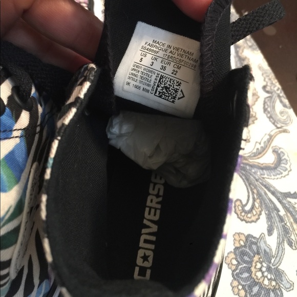 Converse - Picture 5 of 5