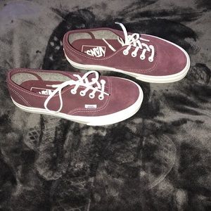 * PURPLE LOW TOP VANS *