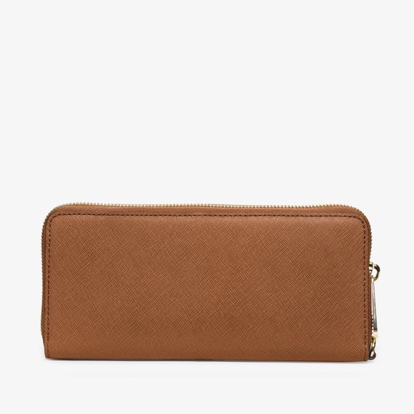 Michael Kors Jet Set Travel Leather Wallet - Picture 2 of 7