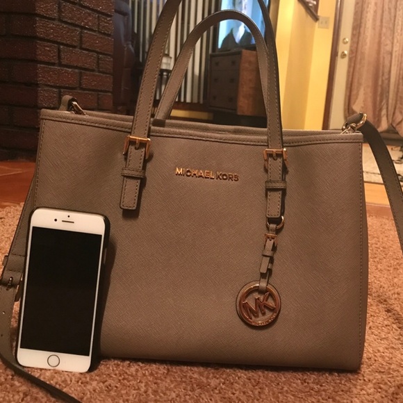 Michael Kors Handbags - Authentic MK laptop or tote :)