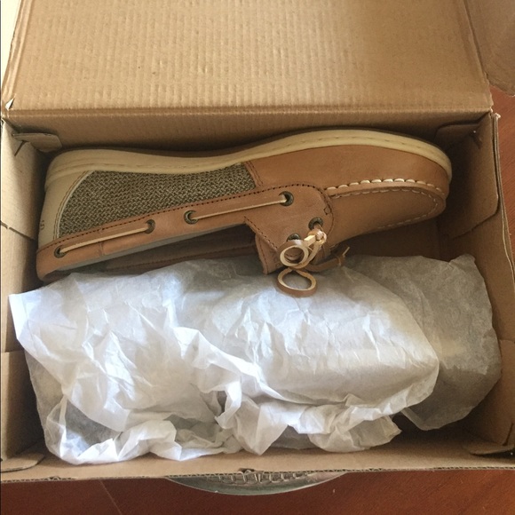 Sperry Other - !!New!! Girls Sperry Firefish boat shoe