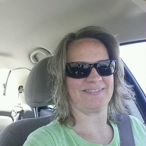 Meet your Posher, Angie