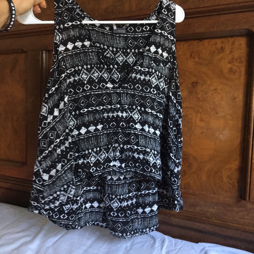Urban outfitters crop top