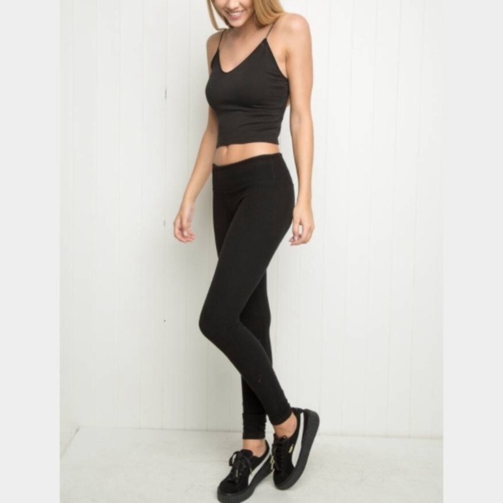 BRANDY MELVILLE BLACK LEGGINGS