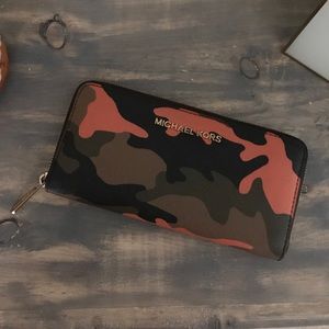 RARE Michael Kors Camo Wallet
