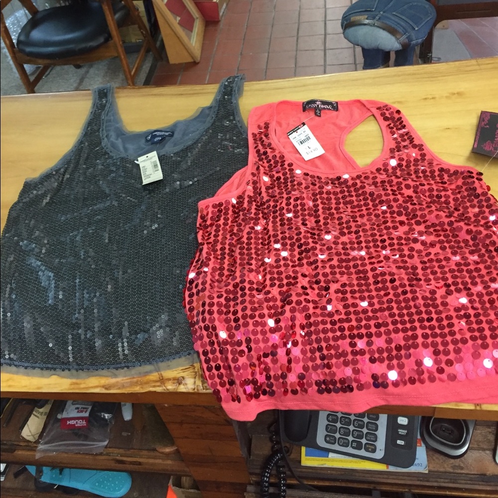 2 tank tops