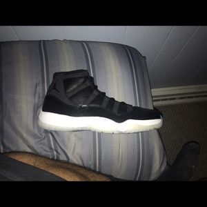Jordan 11's authentic